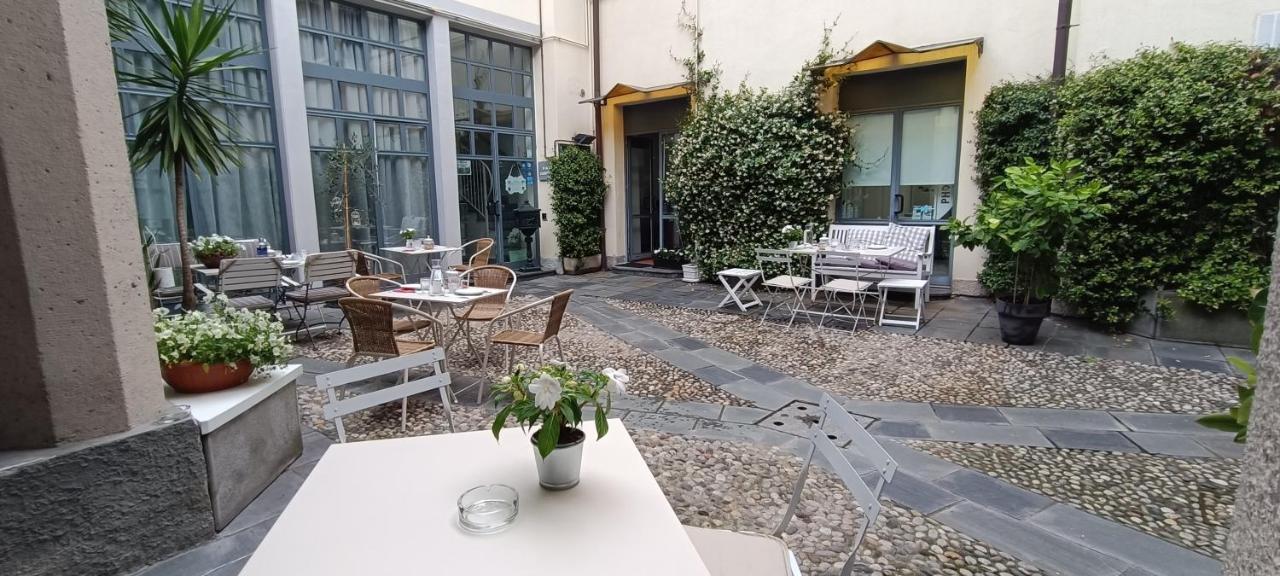 Carducci Acomodação com café da manhã Como Exterior foto