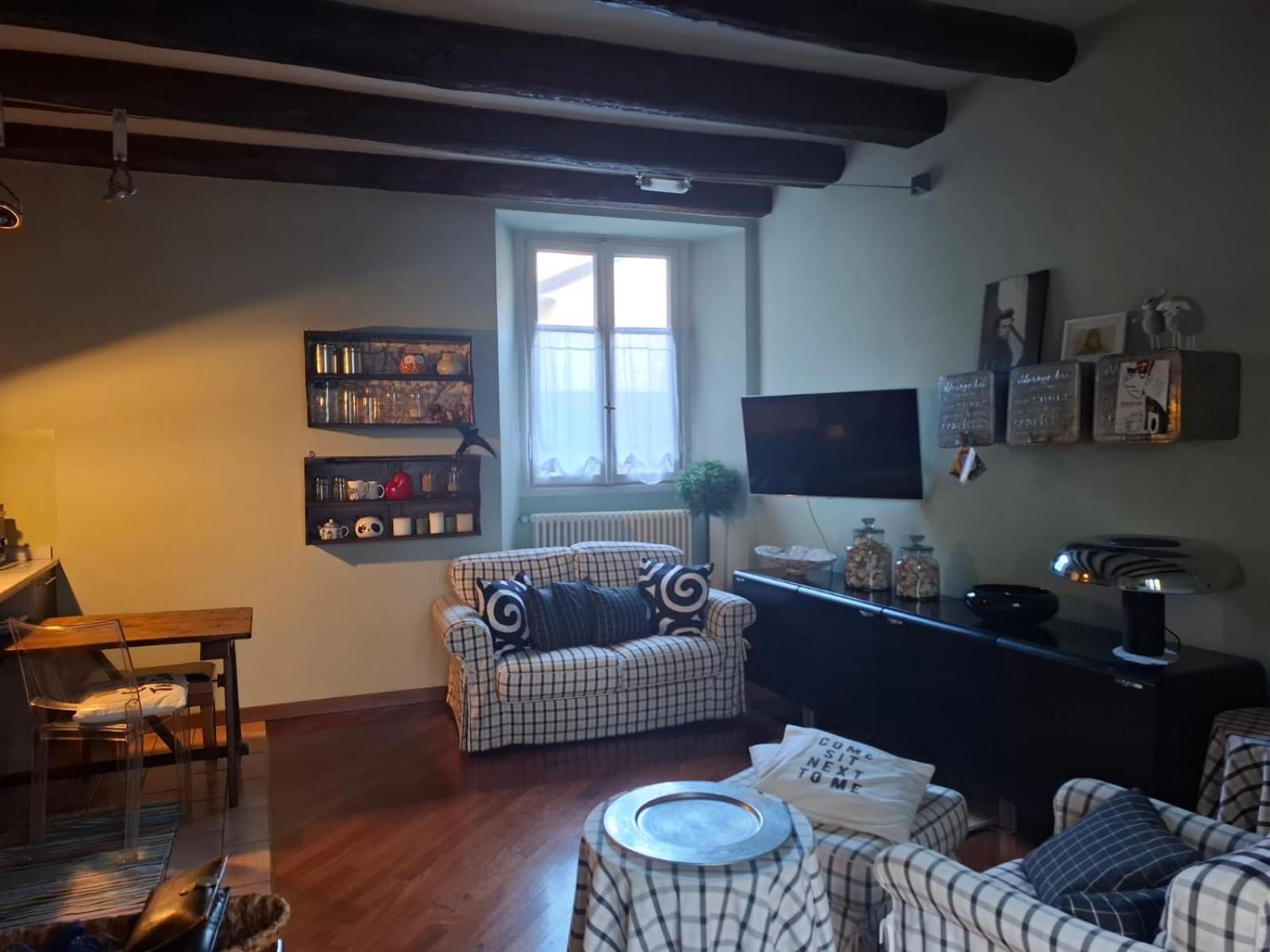Carducci Acomodação com café da manhã Como Exterior foto